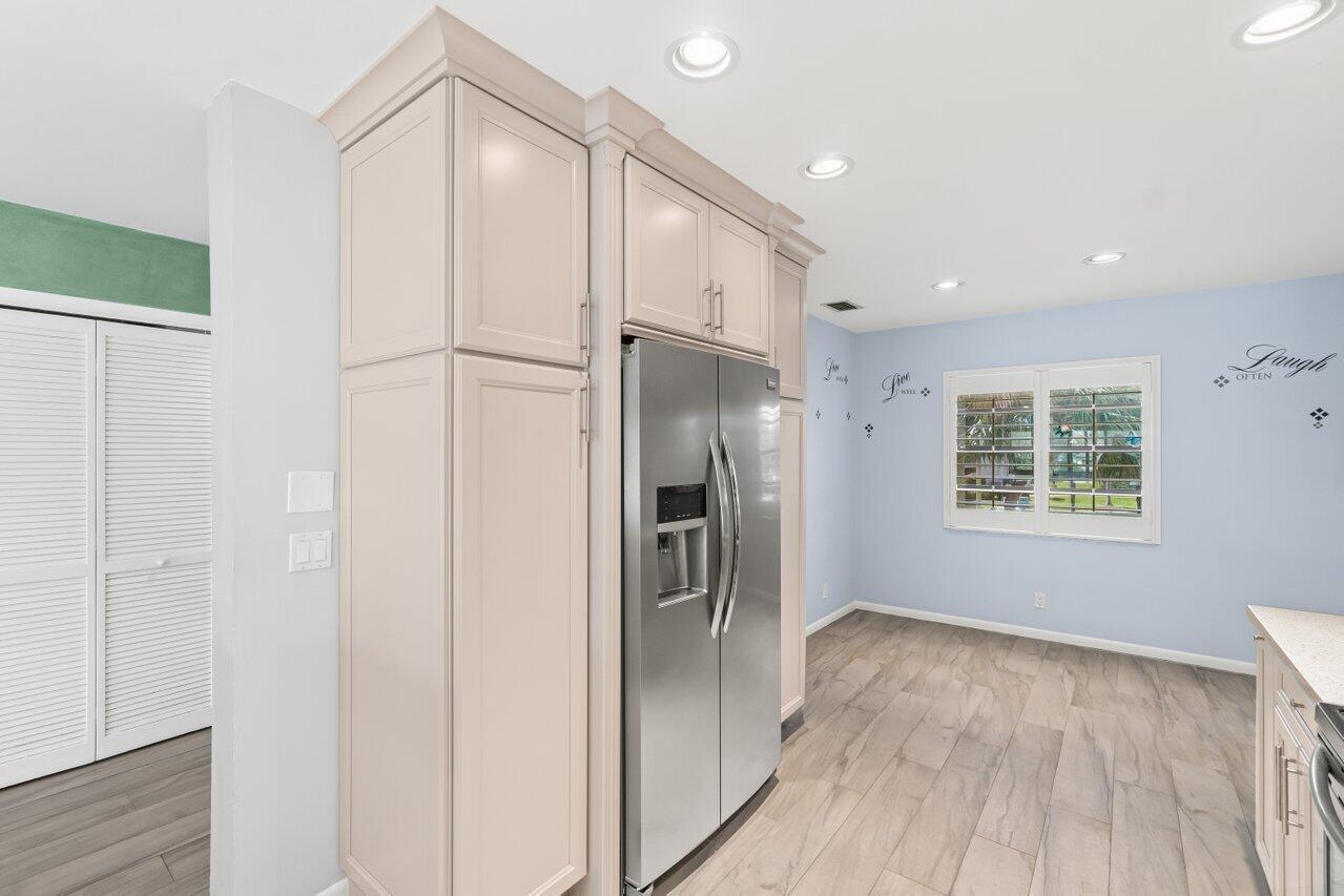 23 Eastgate Drive B