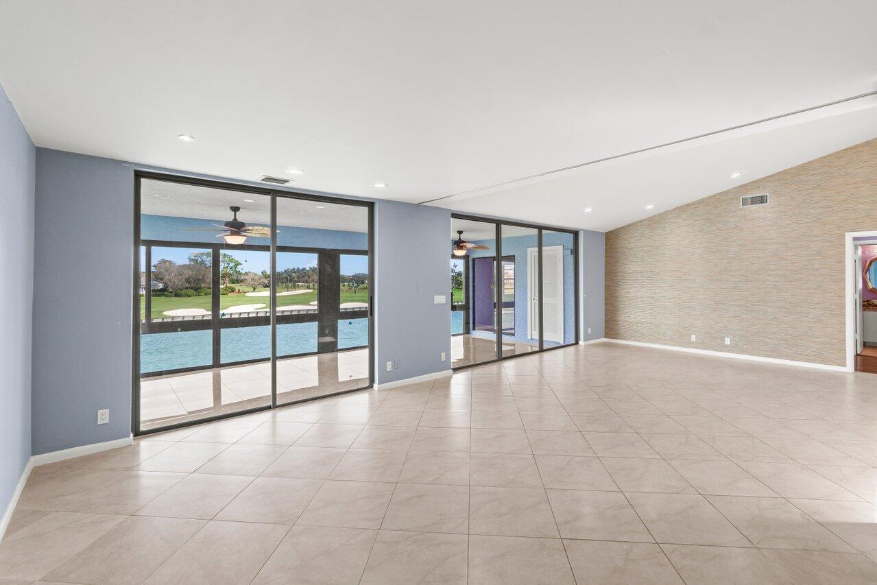 23 Eastgate Drive B