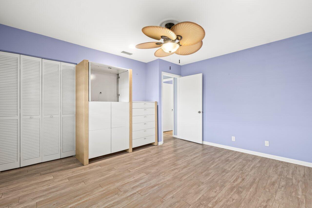 23 Eastgate Drive B
