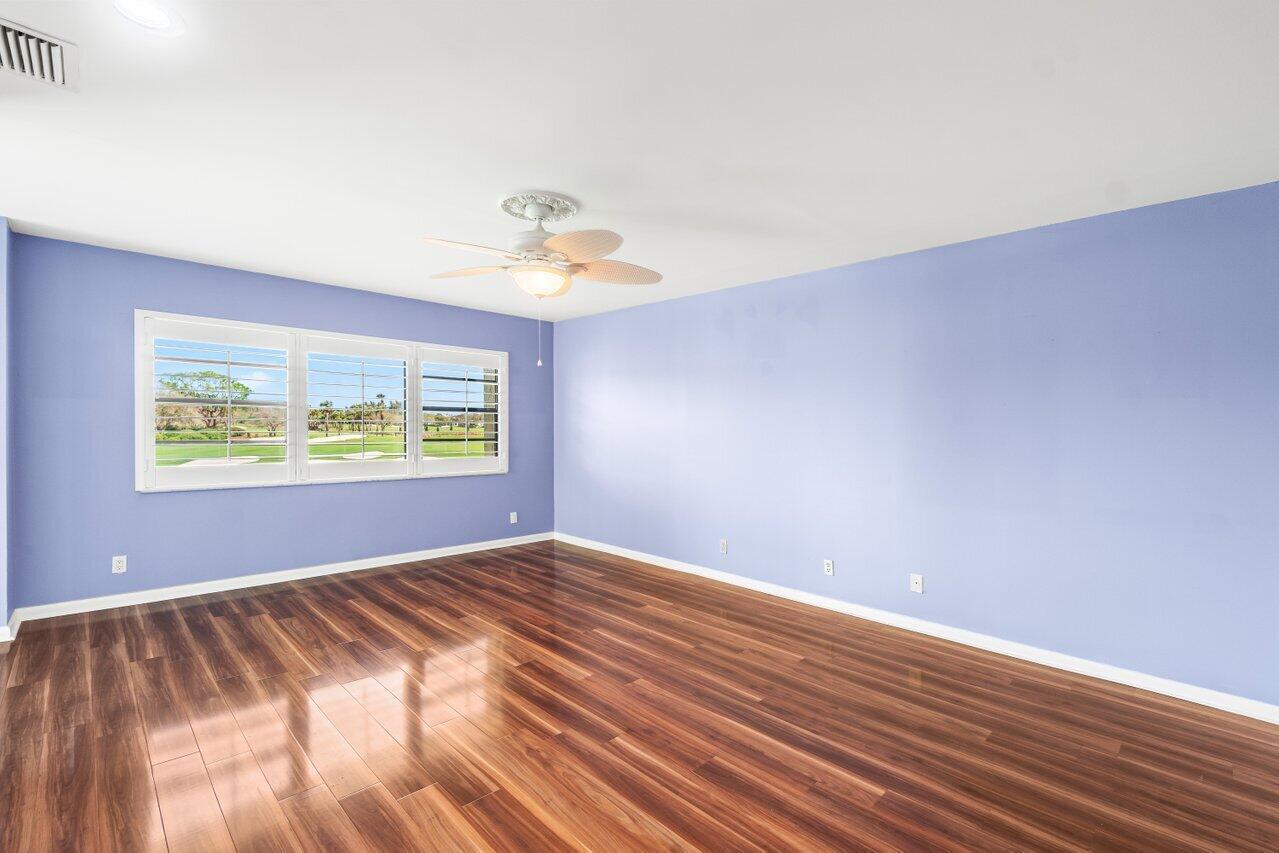 23 Eastgate Drive B