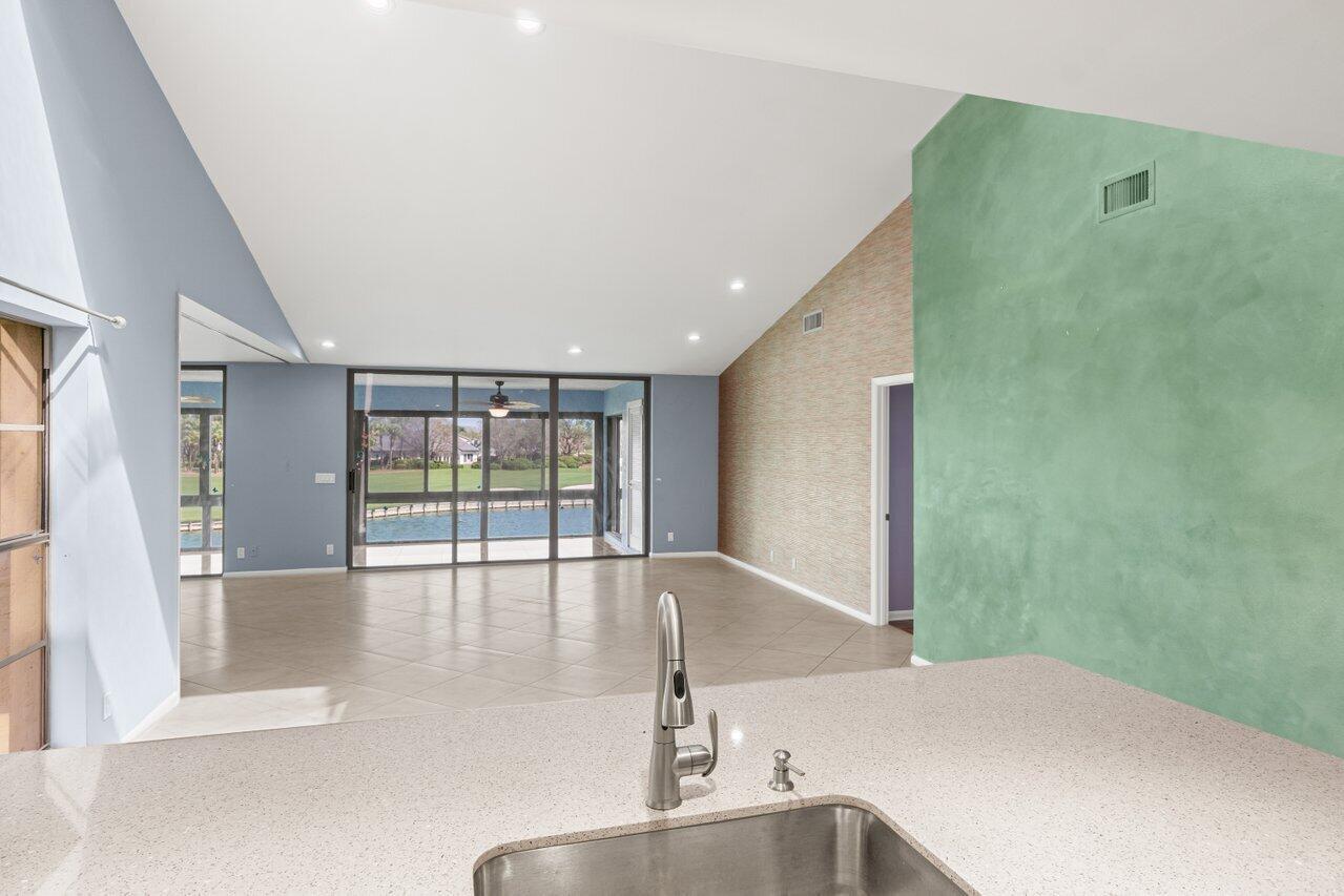 23 Eastgate Drive B