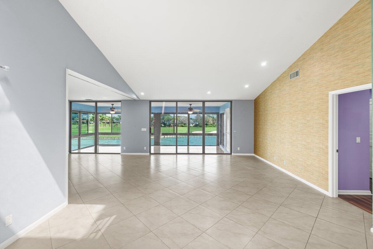 23 Eastgate Drive B