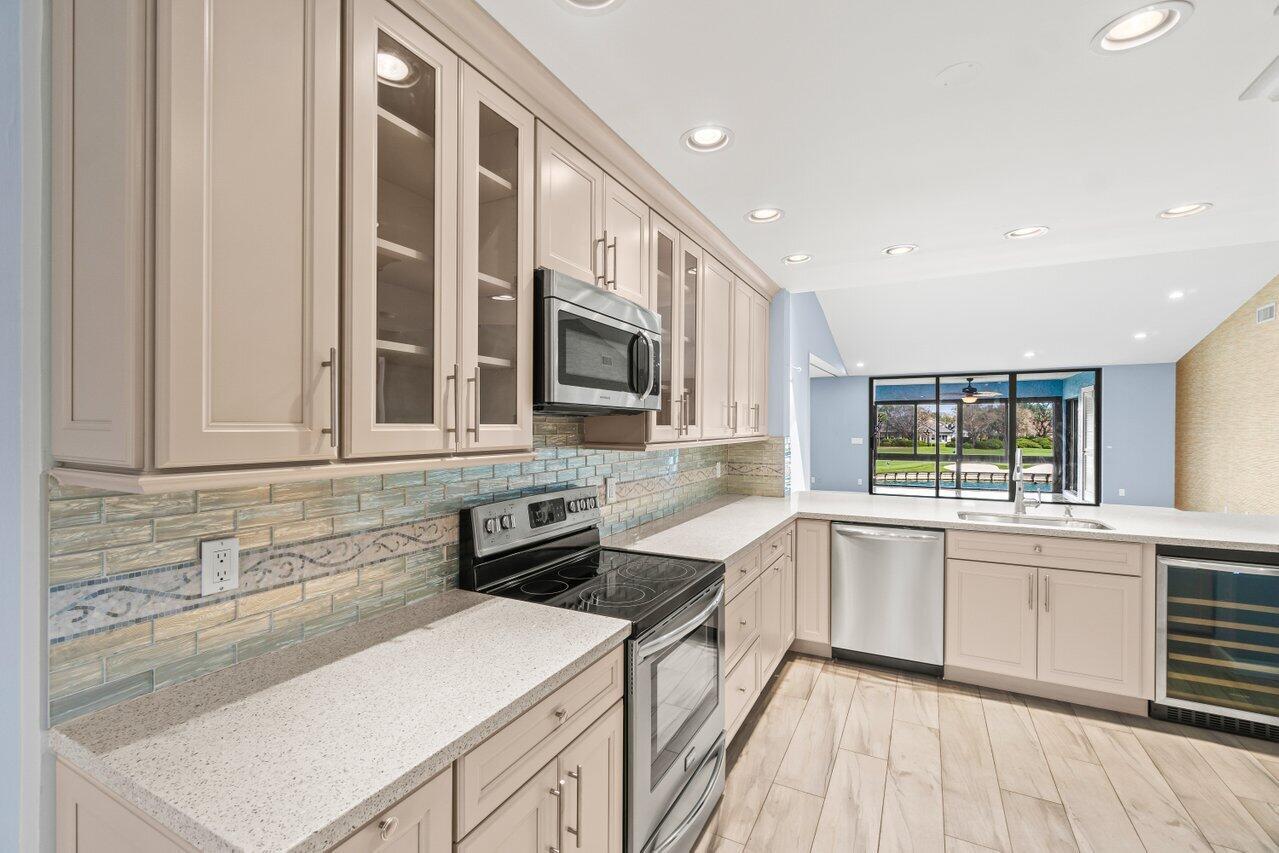 23 Eastgate Drive B