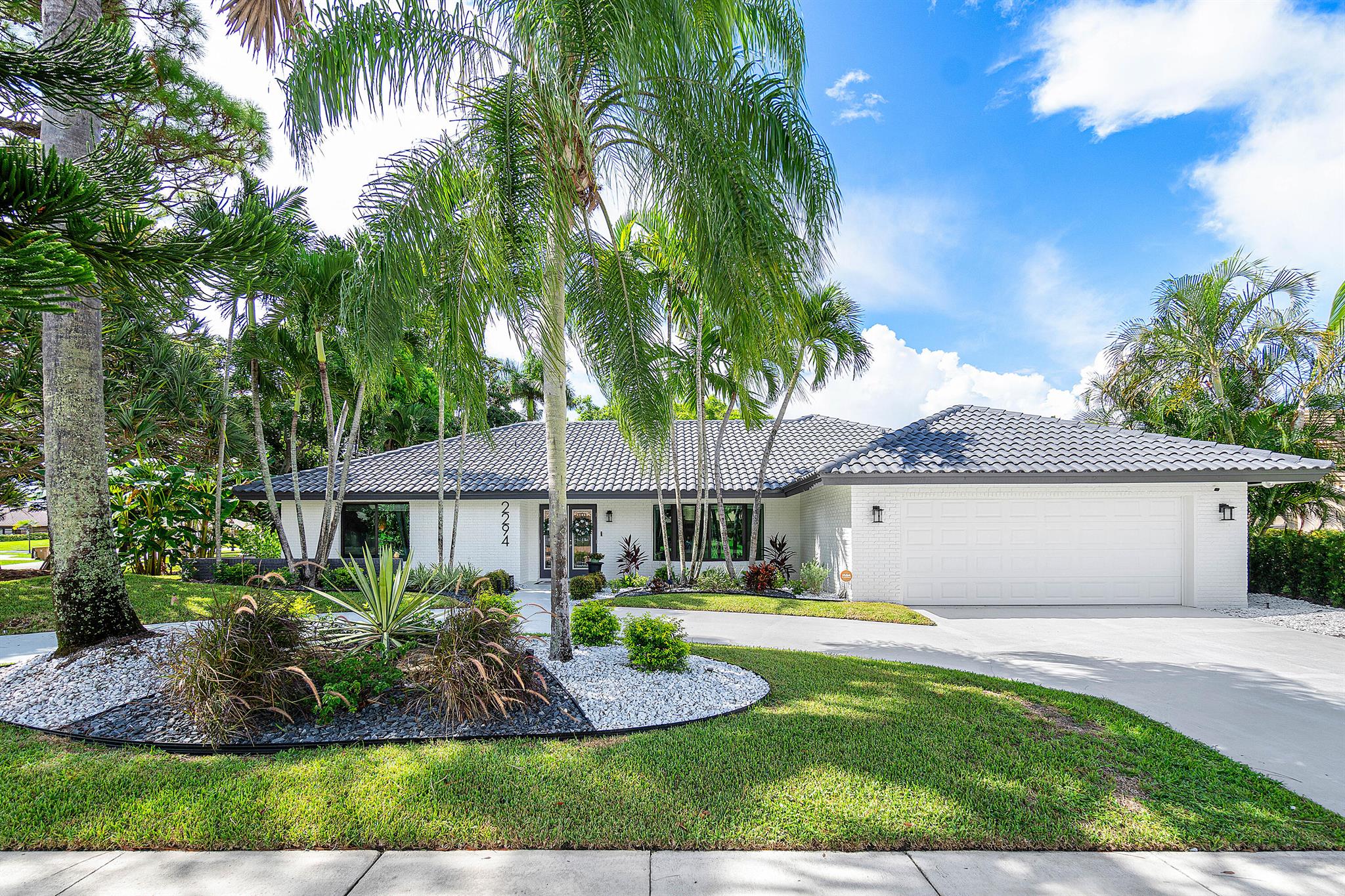 2294 Deer Creek Lob Lolly Lane