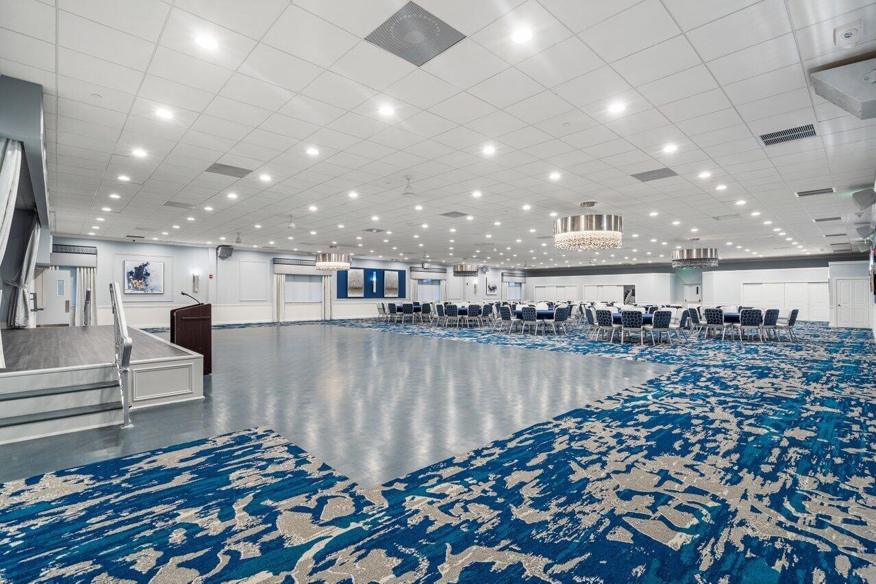 6866 Huntington Lane 205