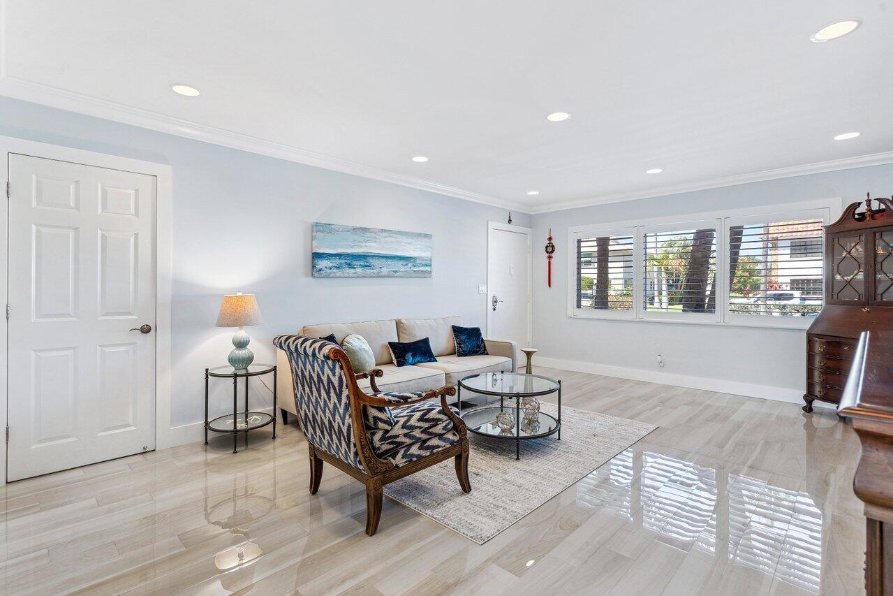 1024 Bel Air Drive 2