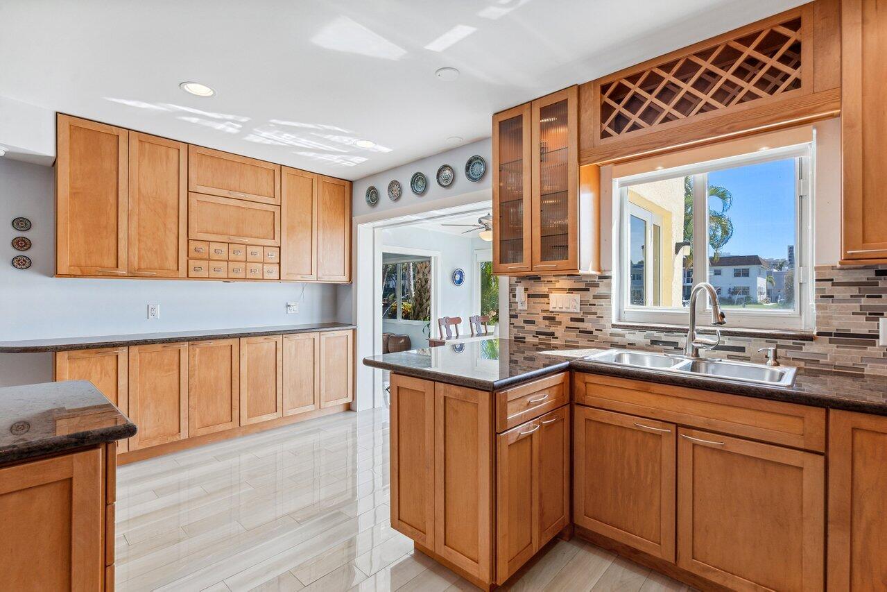 1024 Bel Air Drive 2