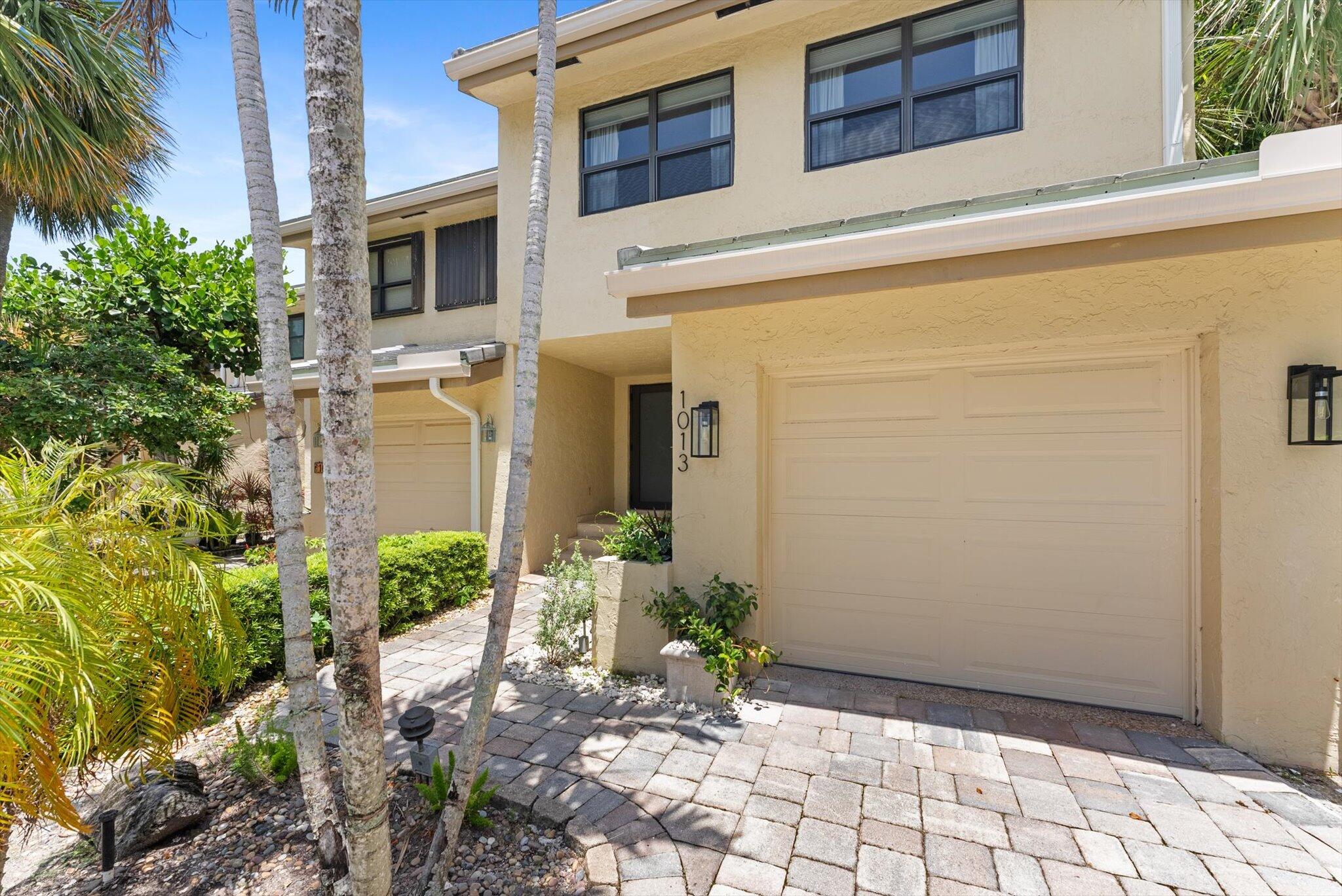 1013 Bel Air Drive 1