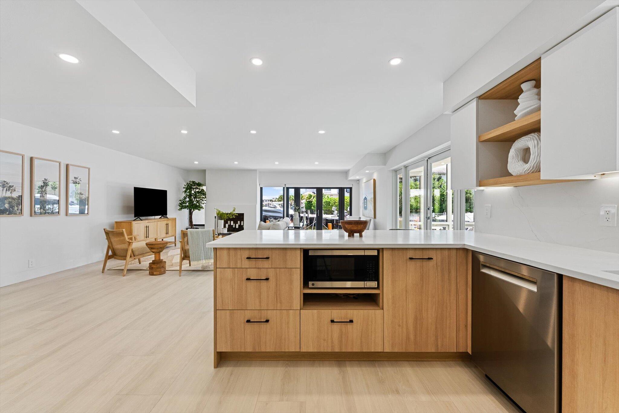 1013 Bel Air Drive 1