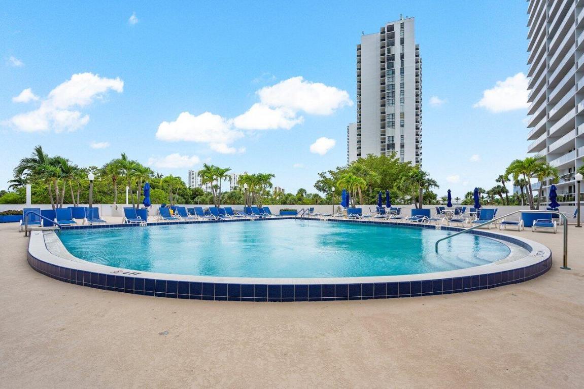 3731 N Country Club Drive Drive 428