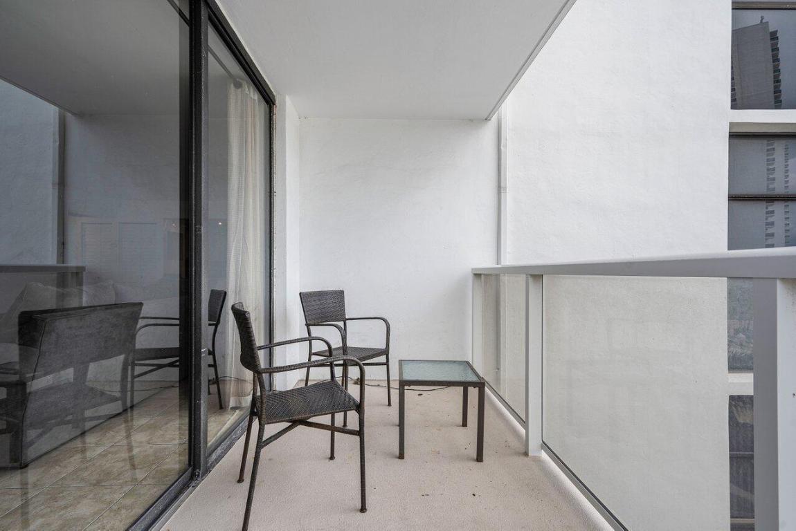 3731 N Country Club Drive Drive 428