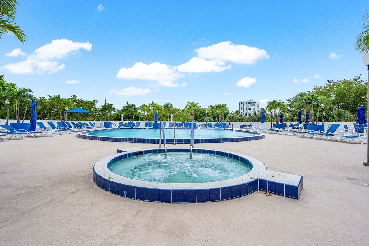 3731 N Country Club Drive Drive 428