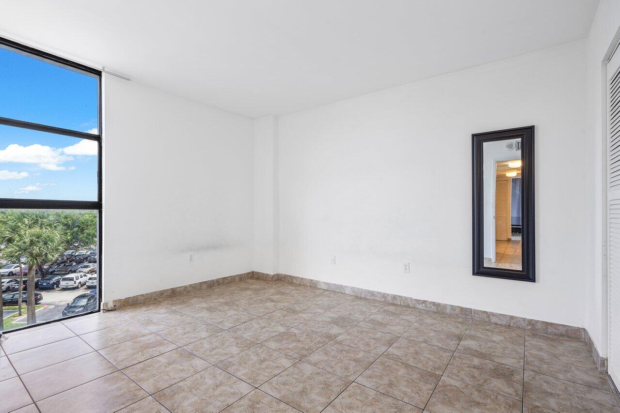 3731 N Country Club Drive Drive 428