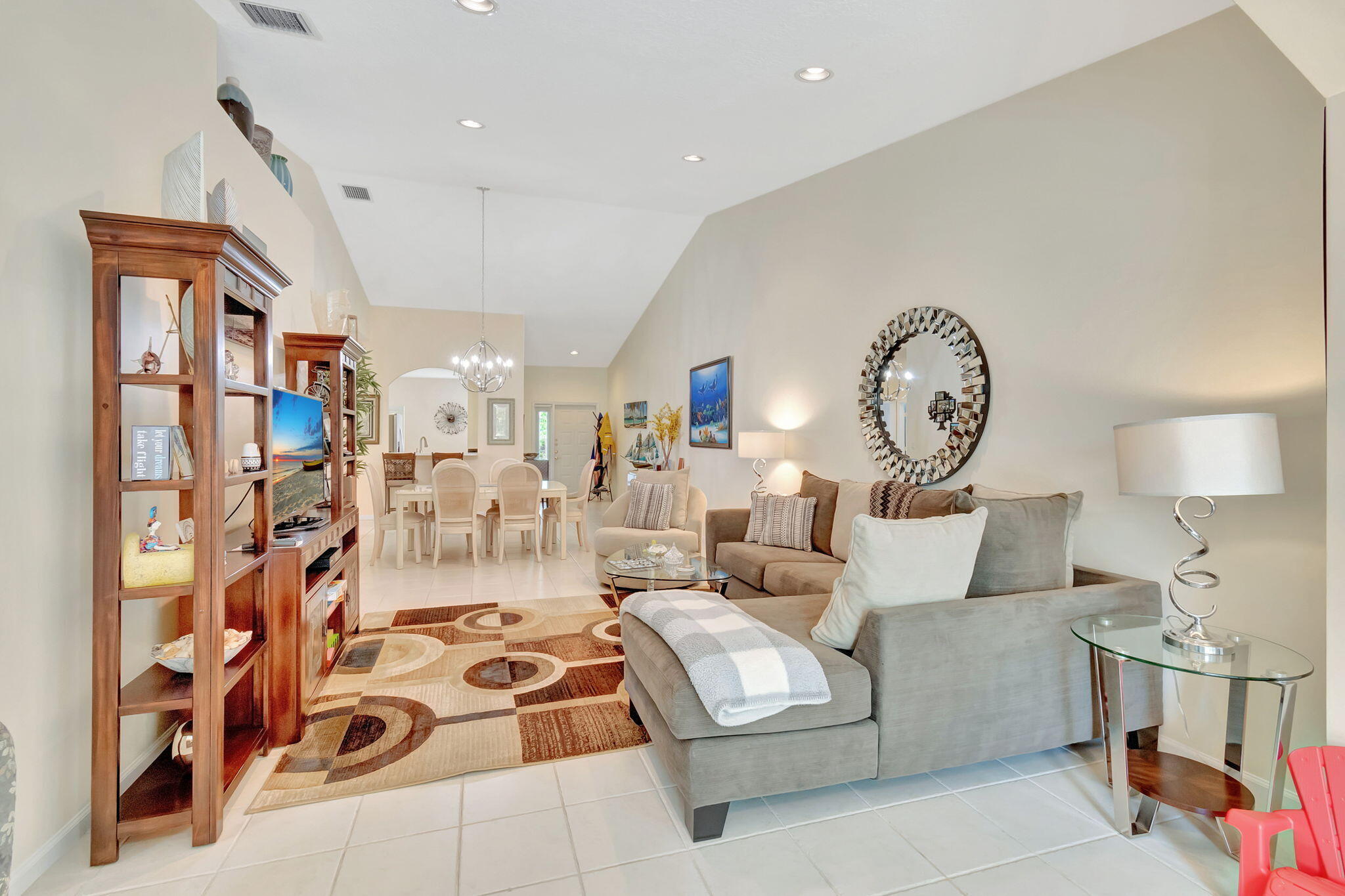 10704 Royal Caribbean Circle