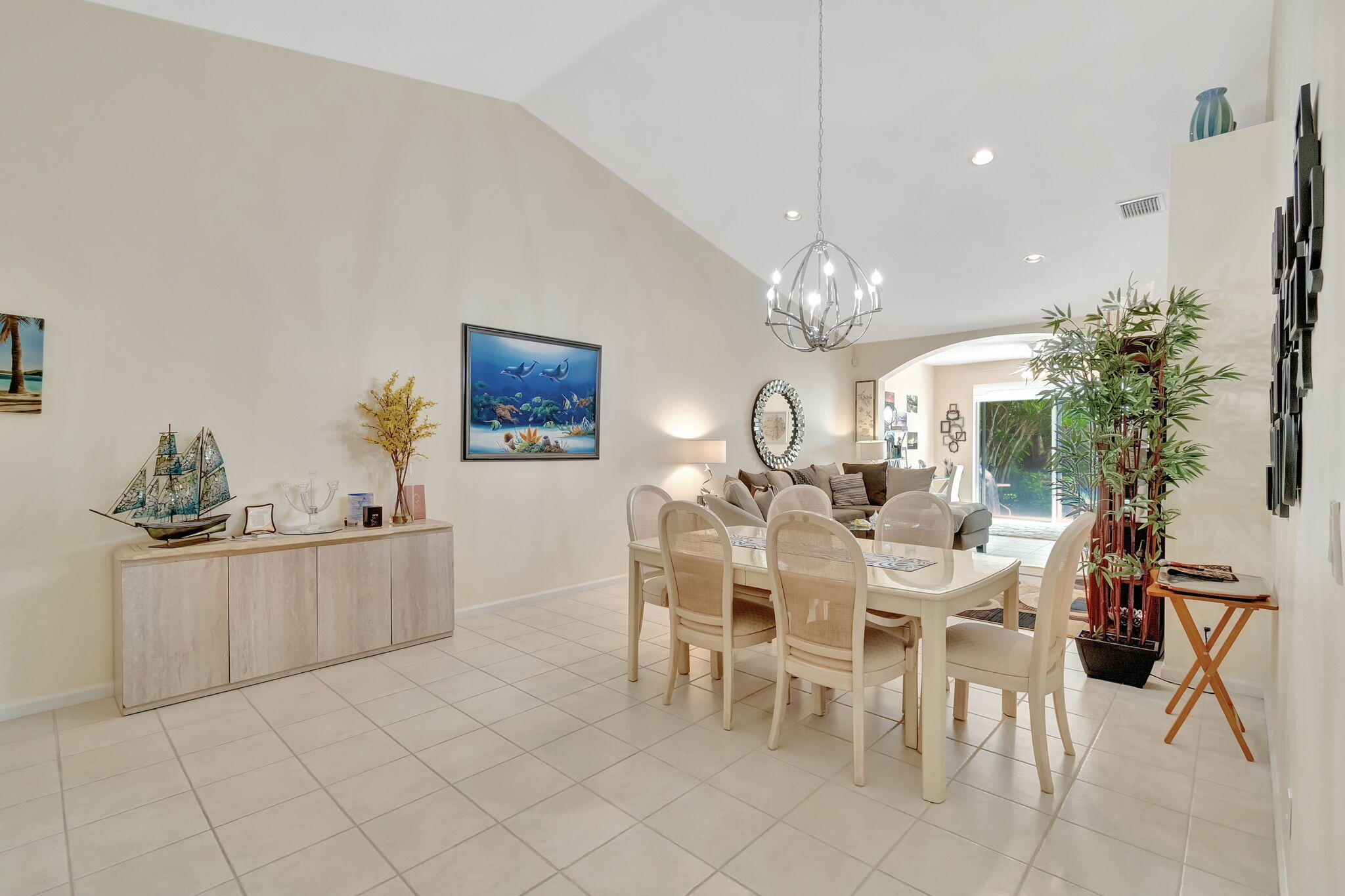 10704 Royal Caribbean Circle