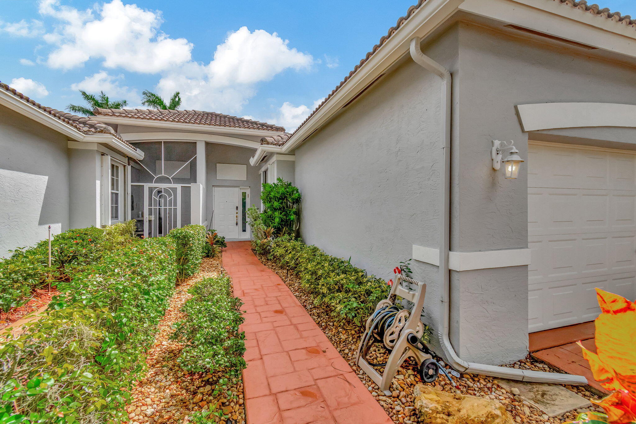 10704 Royal Caribbean Circle