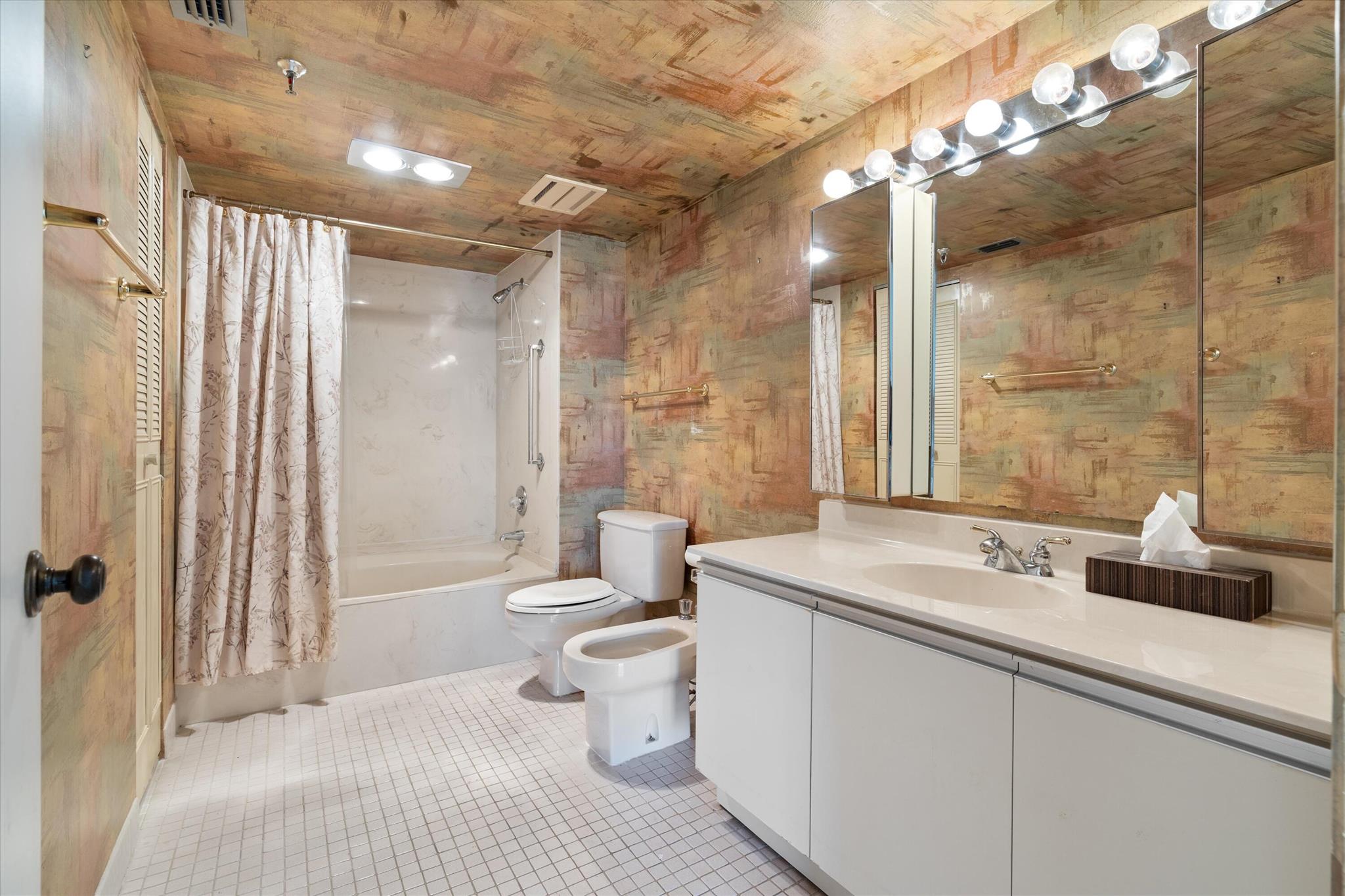 5340 NW 2nd Avenue Ph-29