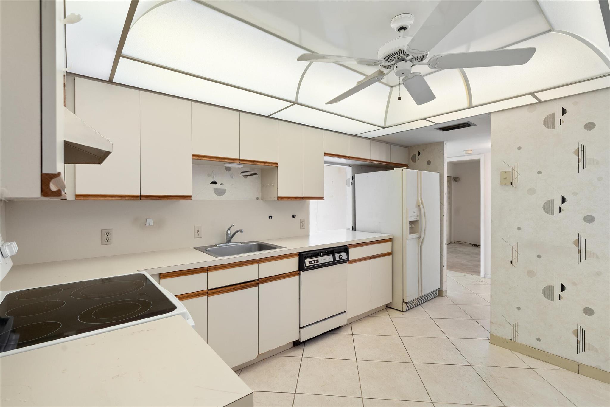 5340 NW 2nd Avenue Ph-29