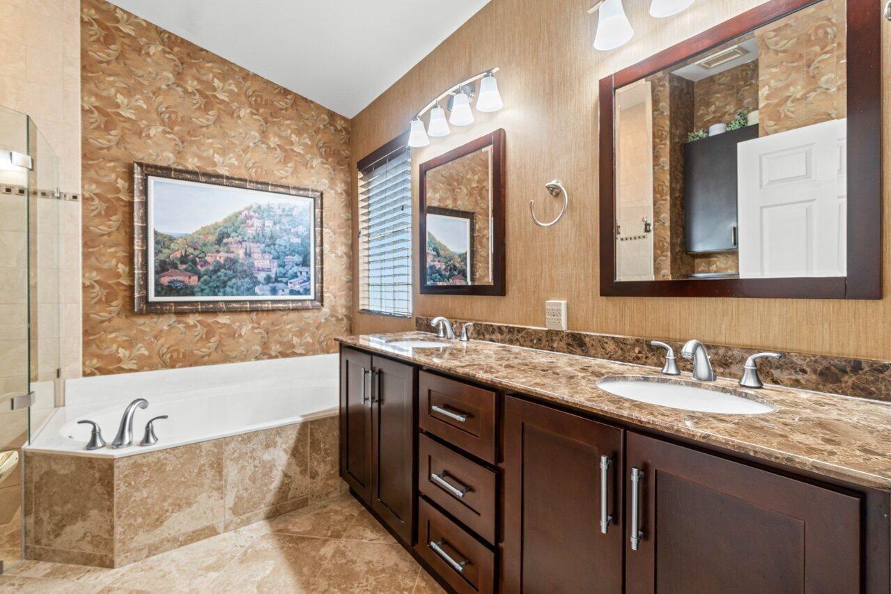 10355 Utopia Circle N