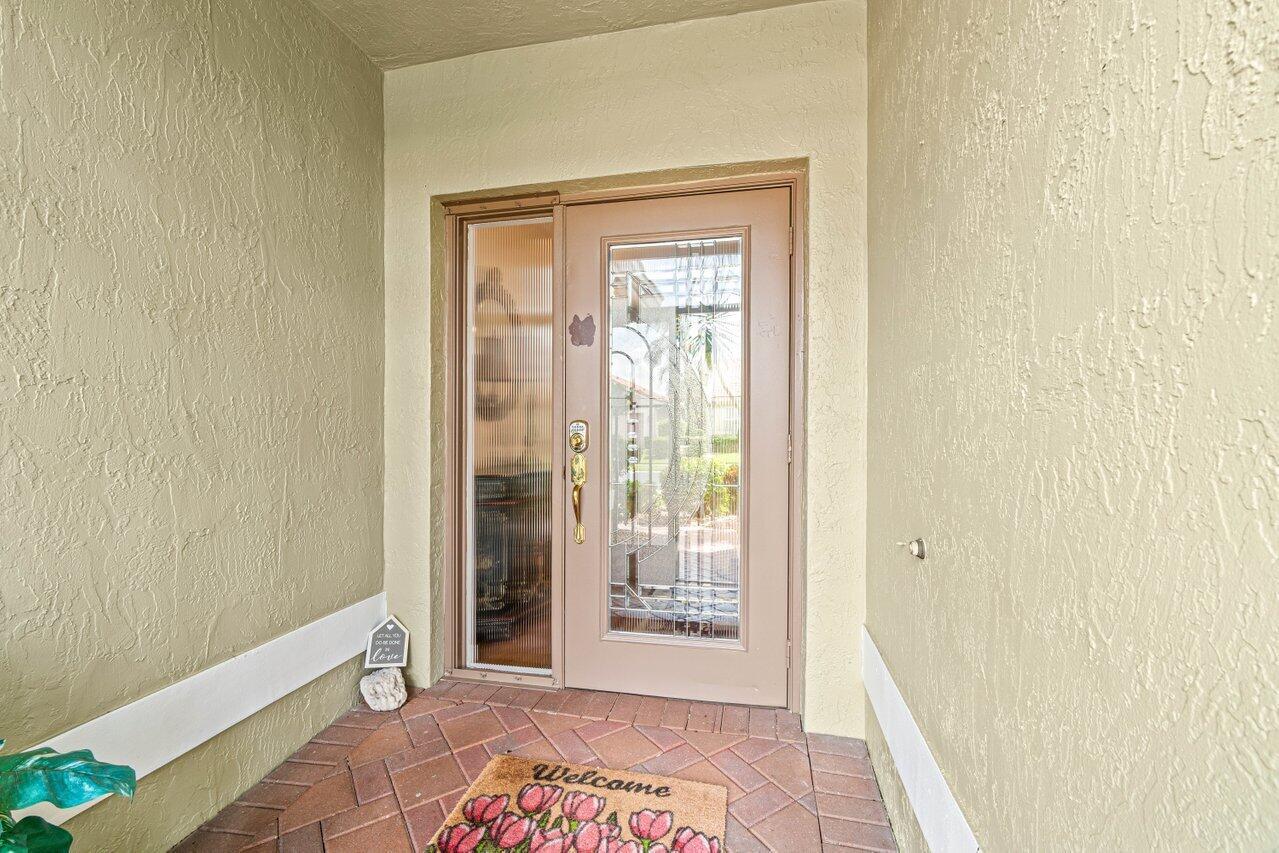 10355 Utopia Circle N