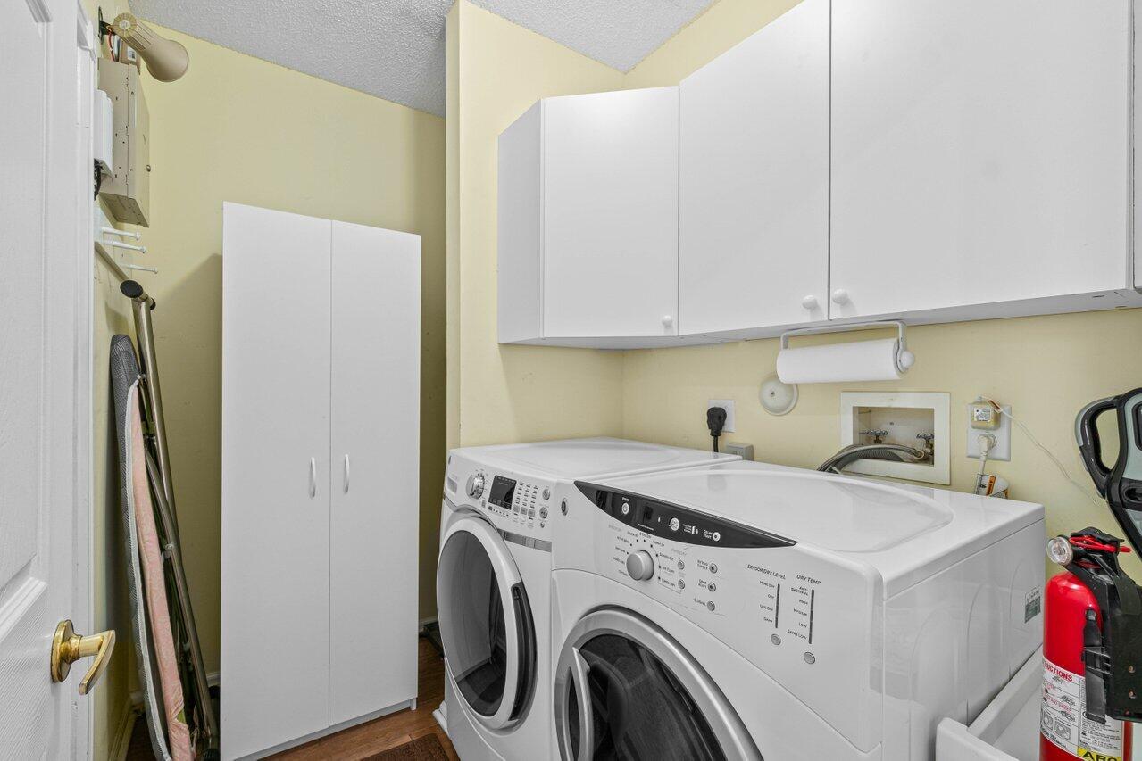 10355 Utopia Circle N