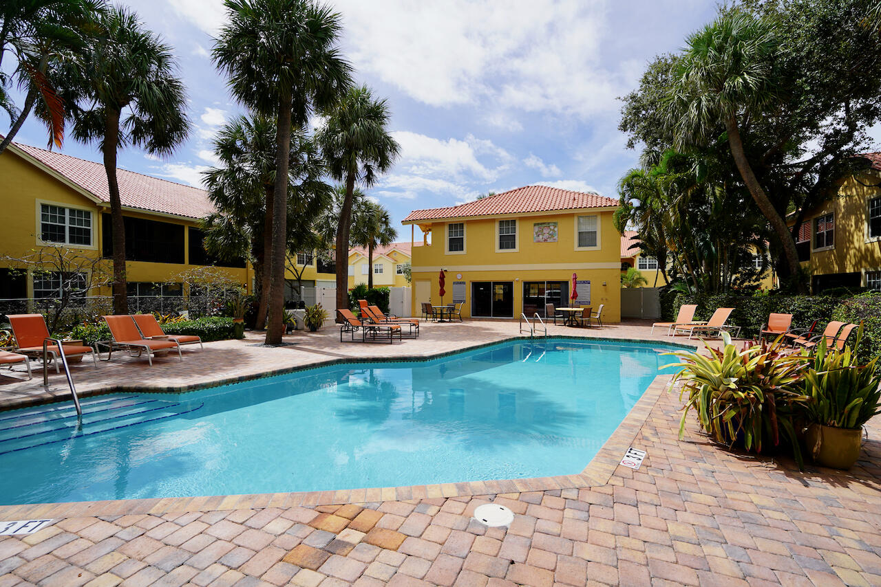 2121 S Ocean Boulevard 804