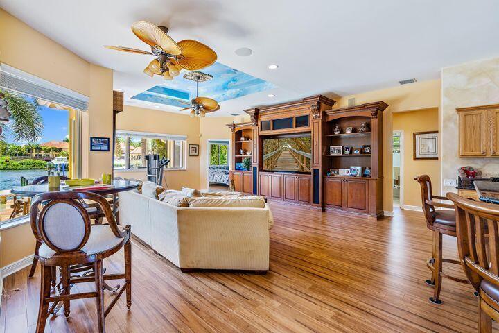 2117 N Suzanne Circle