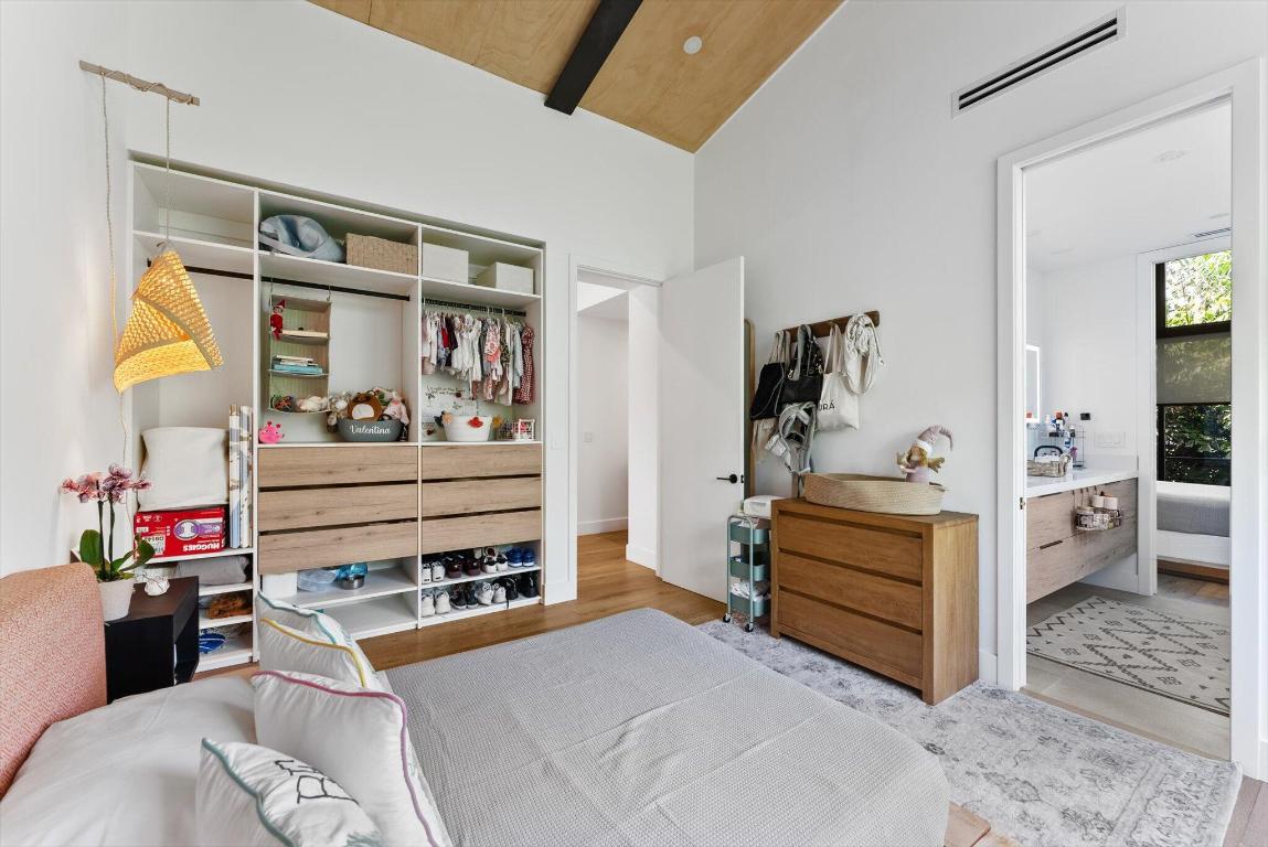 105 George Bush Boulevard