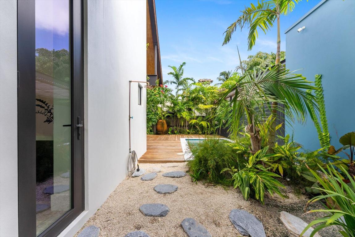 105 George Bush Boulevard