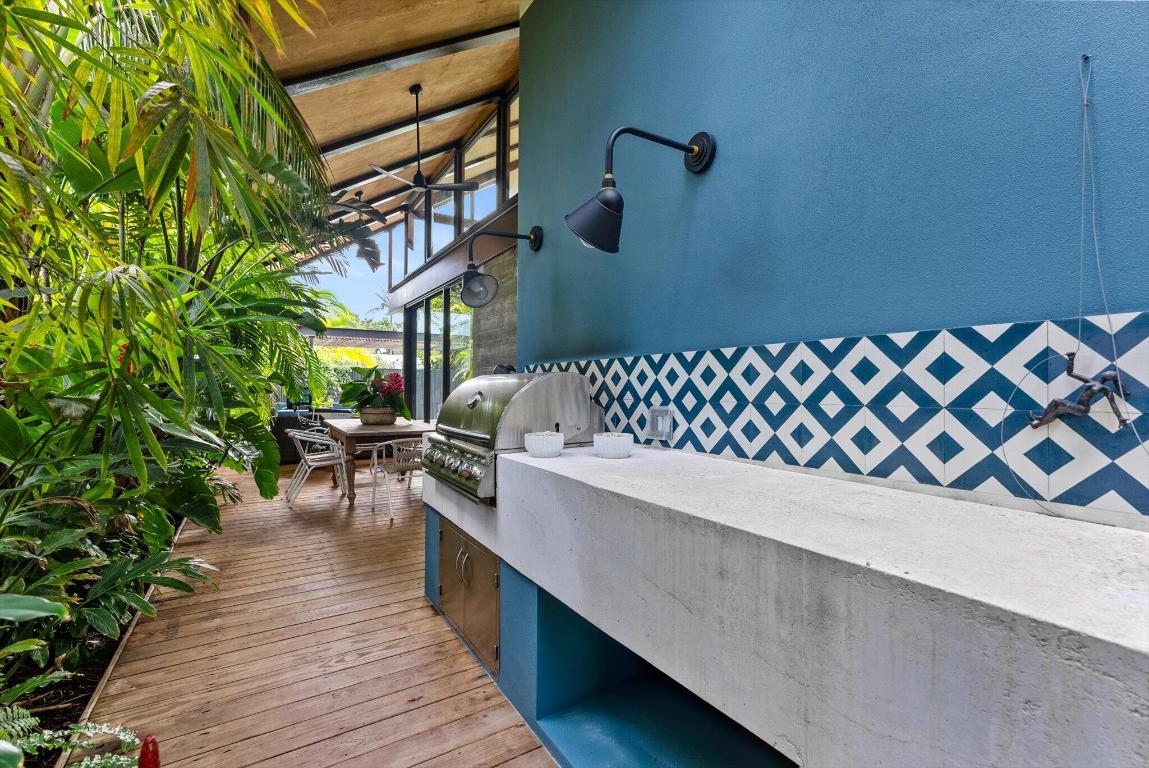 105 George Bush Boulevard