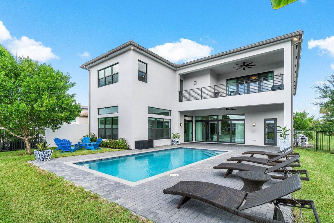 17016 Cappuccino Way