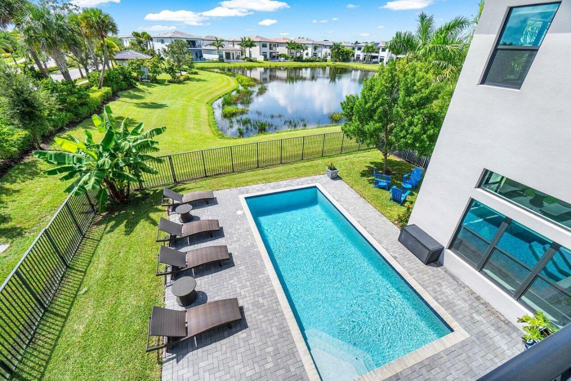 17016 Cappuccino Way