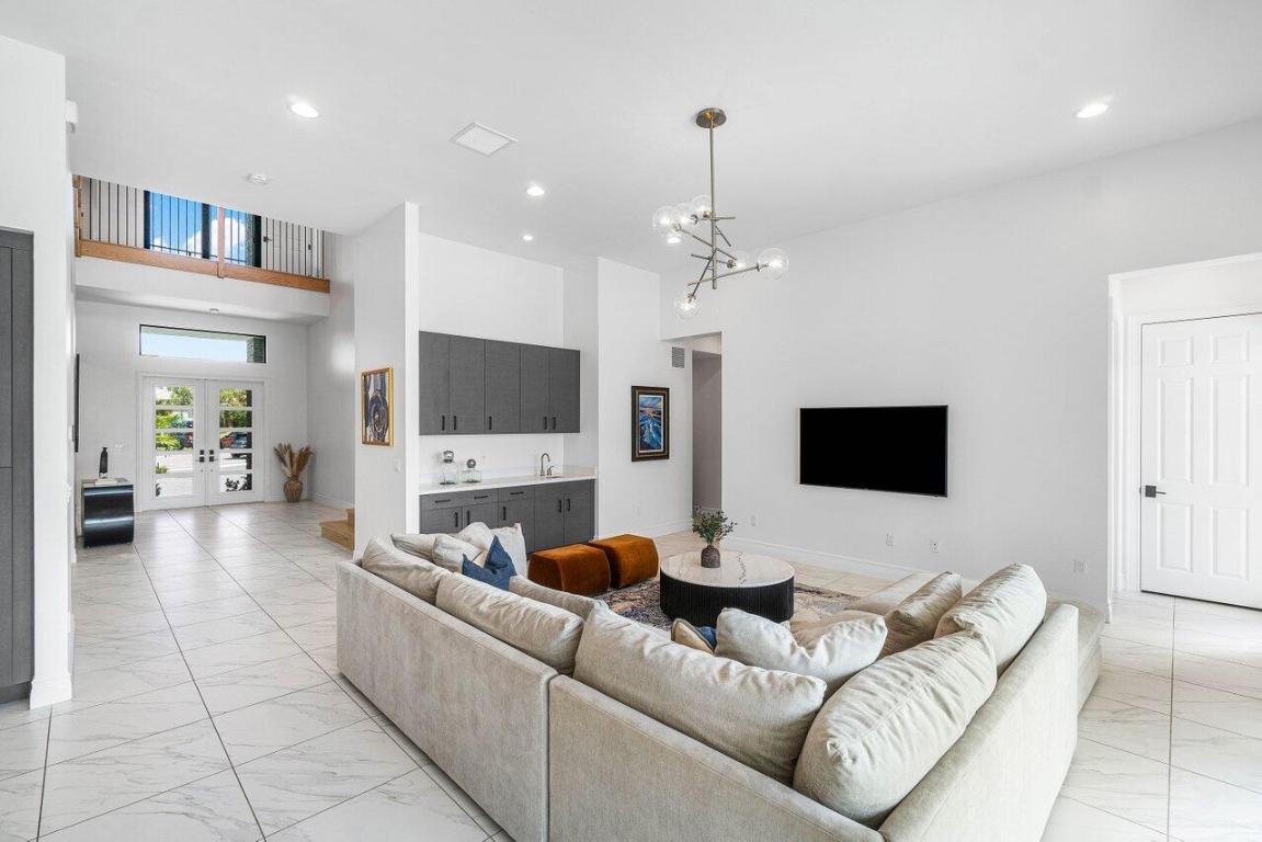 17016 Cappuccino Way