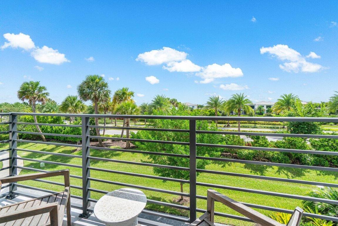 17016 Cappuccino Way