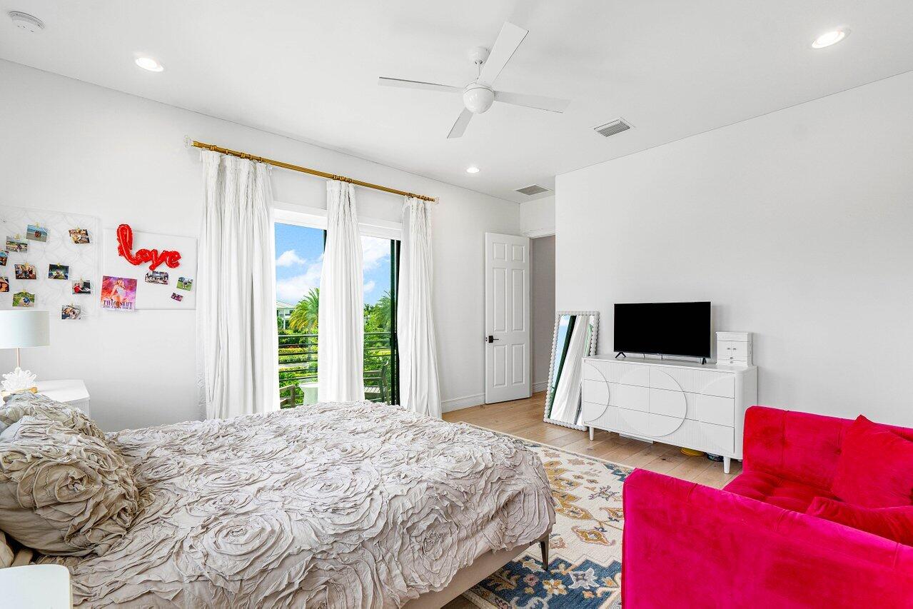 17016 Cappuccino Way