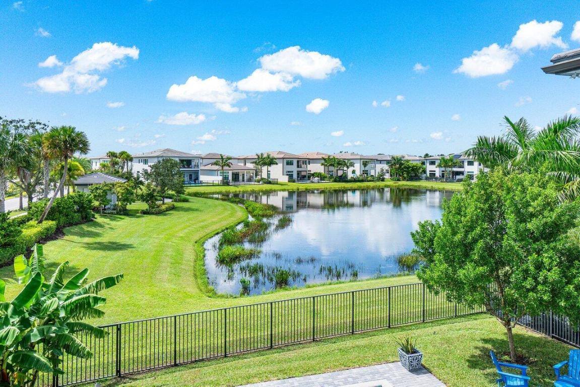 17016 Cappuccino Way