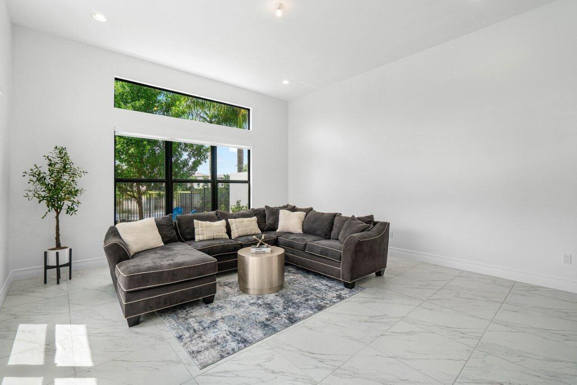 17016 Cappuccino Way