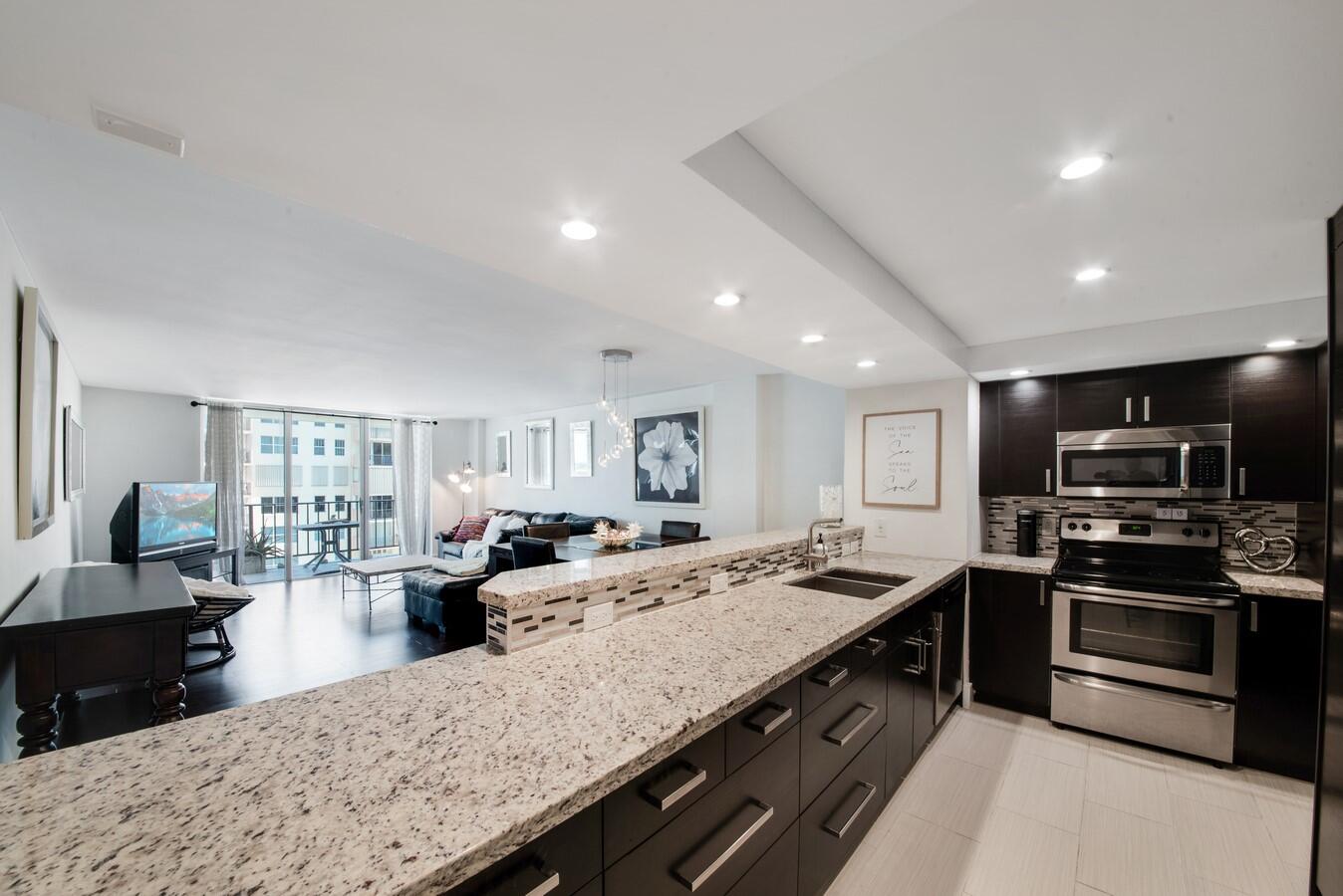 1147 Hillsboro Mile 505, Hillsboro Beach Unit: 505