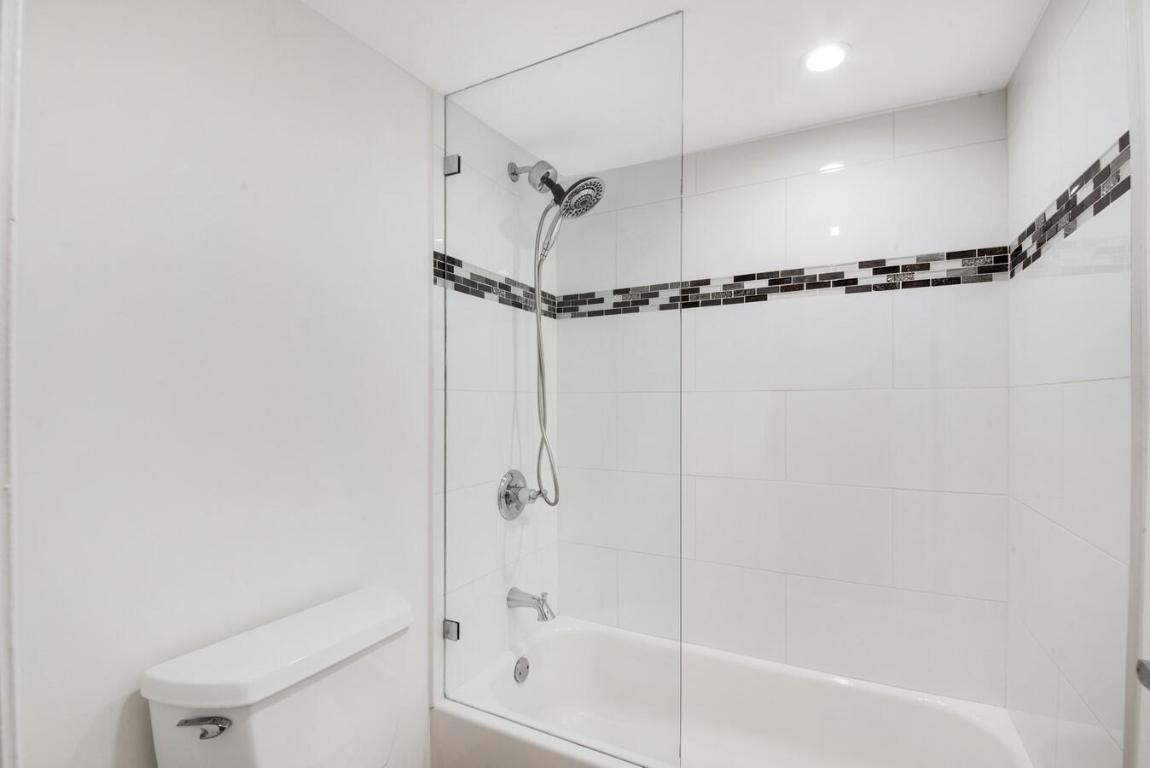 1147 Hillsboro Mile 505, Hillsboro Beach Unit: 505