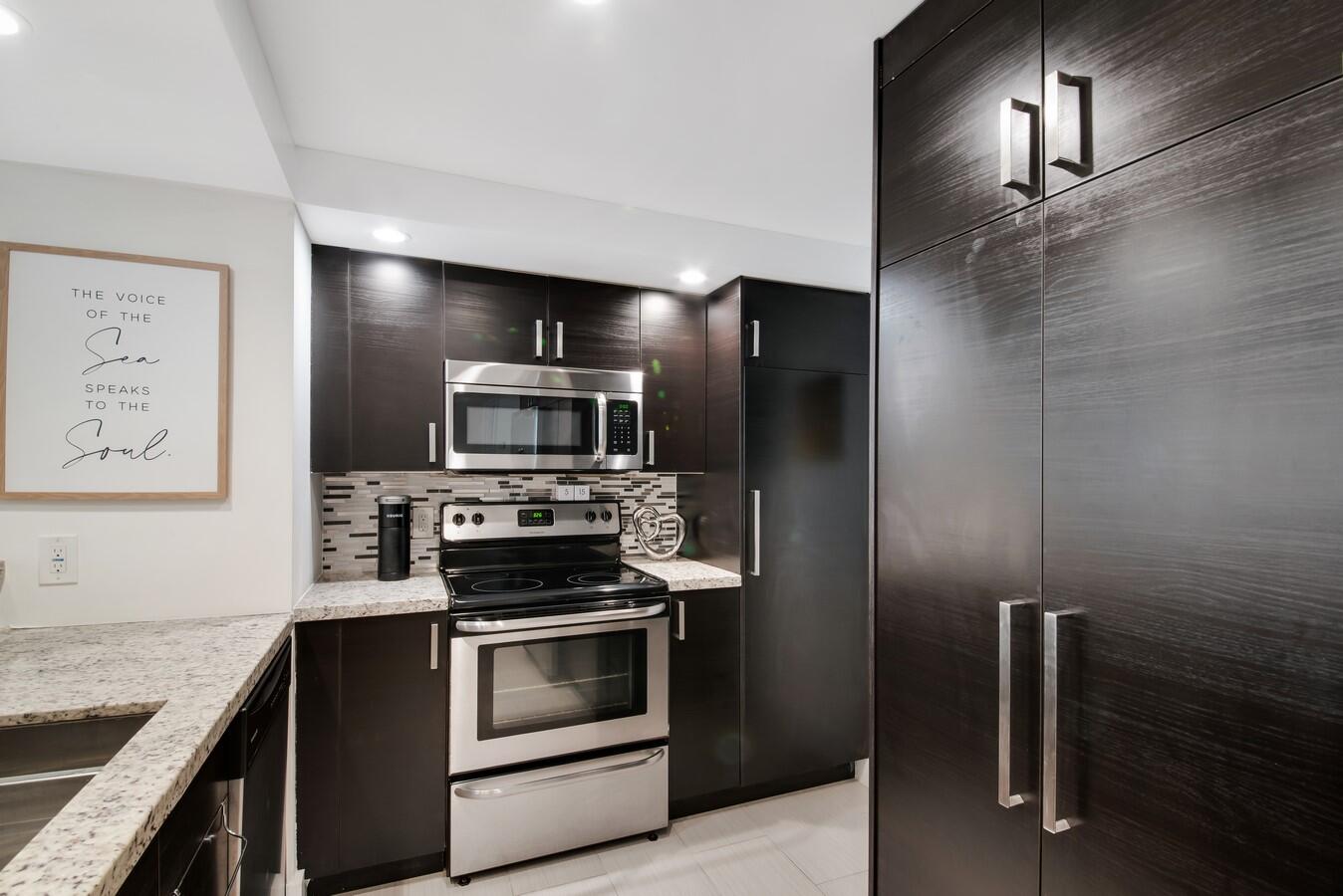 1147 Hillsboro Mile 505, Hillsboro Beach Unit: 505