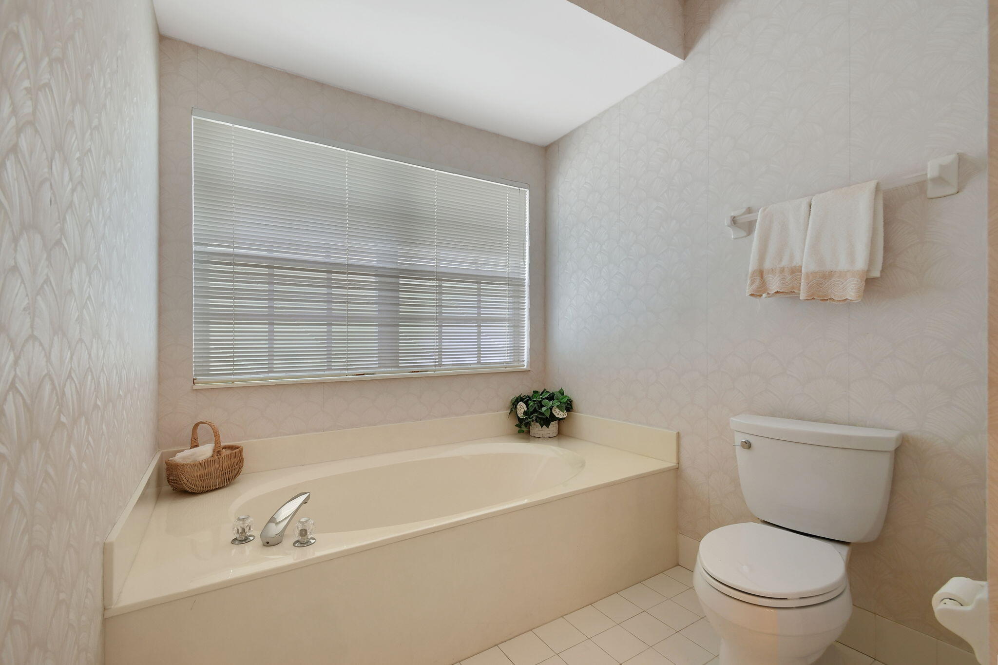 Private Address, Boynton Beach Unit: 4