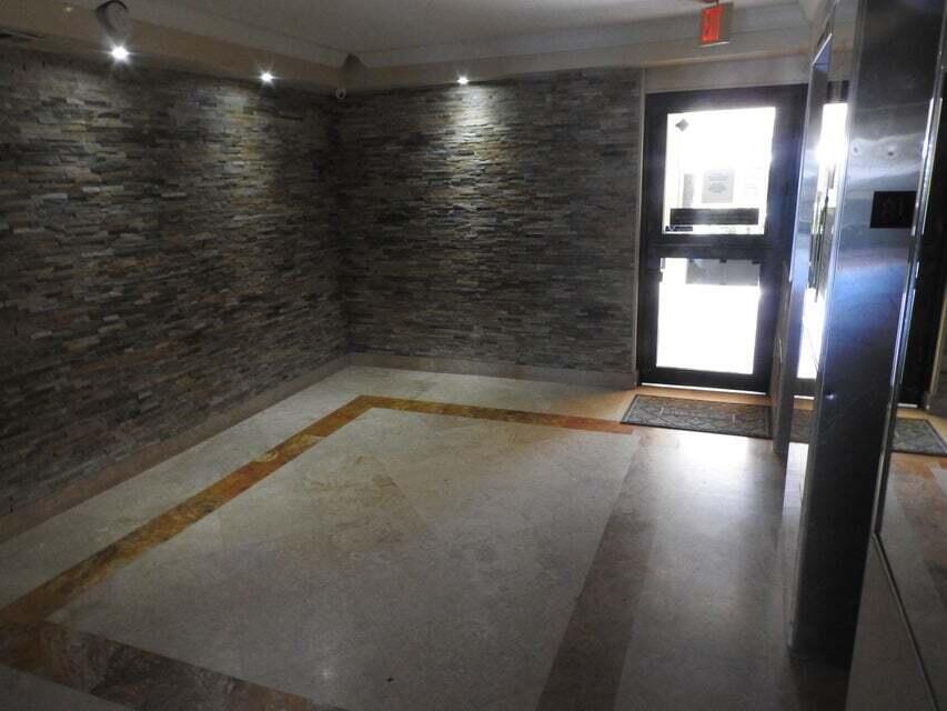 2935 NE 163rd Street 3m, North Miami Beach Unit: 3m