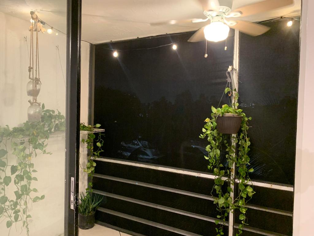 2935 NE 163rd Street 3m, North Miami Beach Unit: 3m