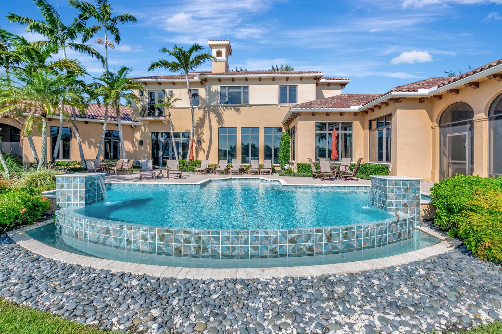 9230 Este Lago Drive