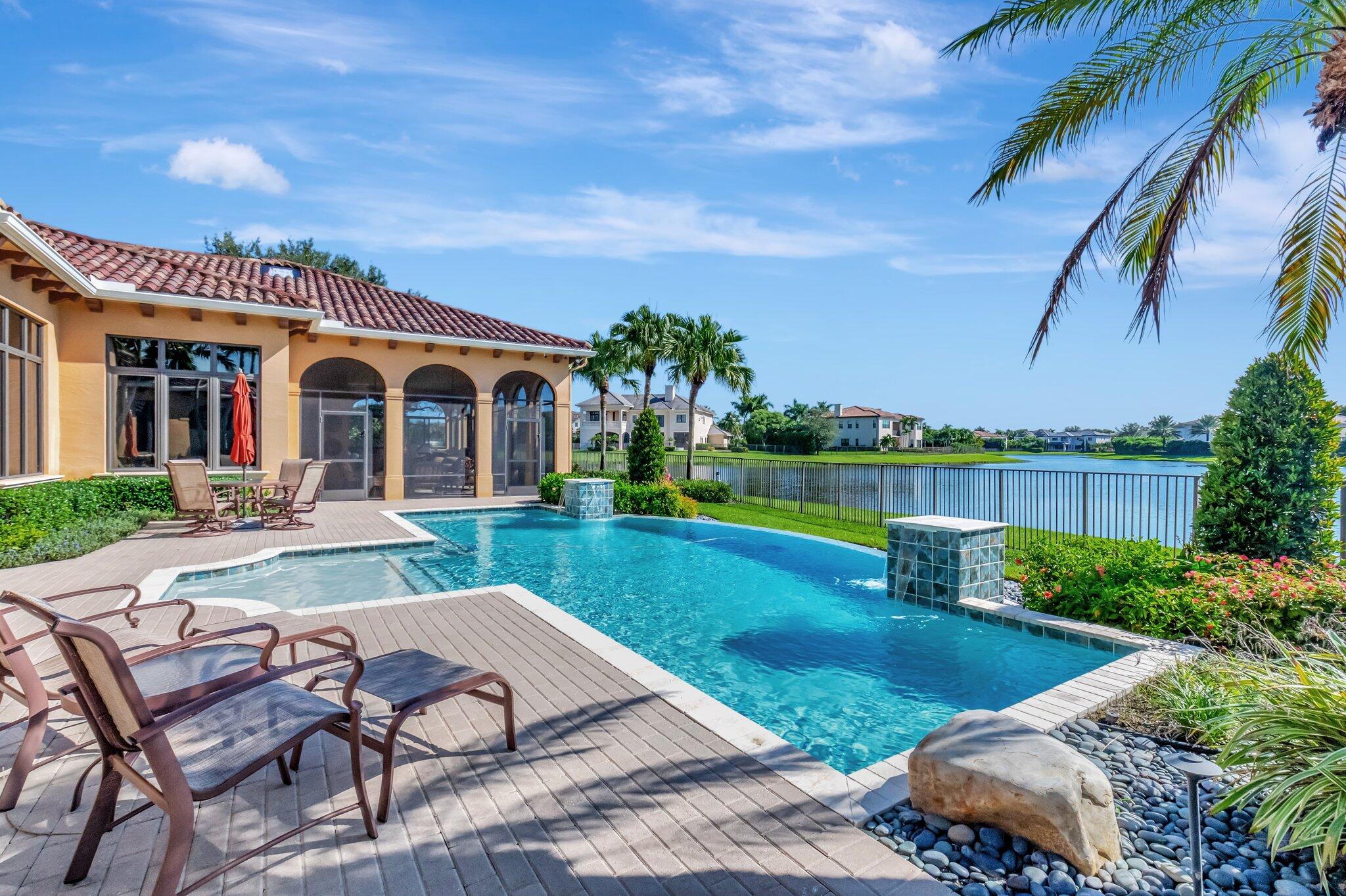 9230 Este Lago Drive