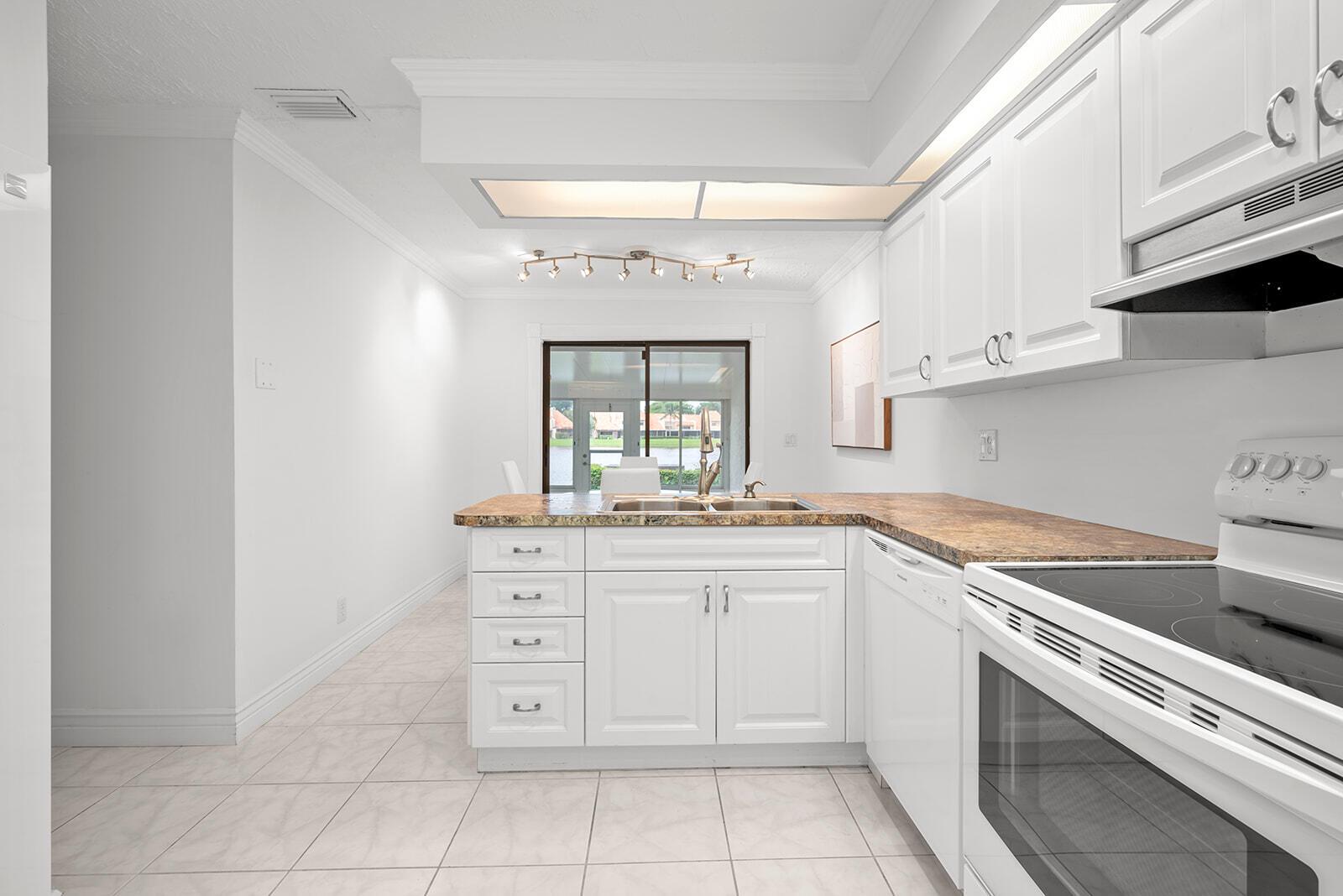 22698 Meridiana Drive