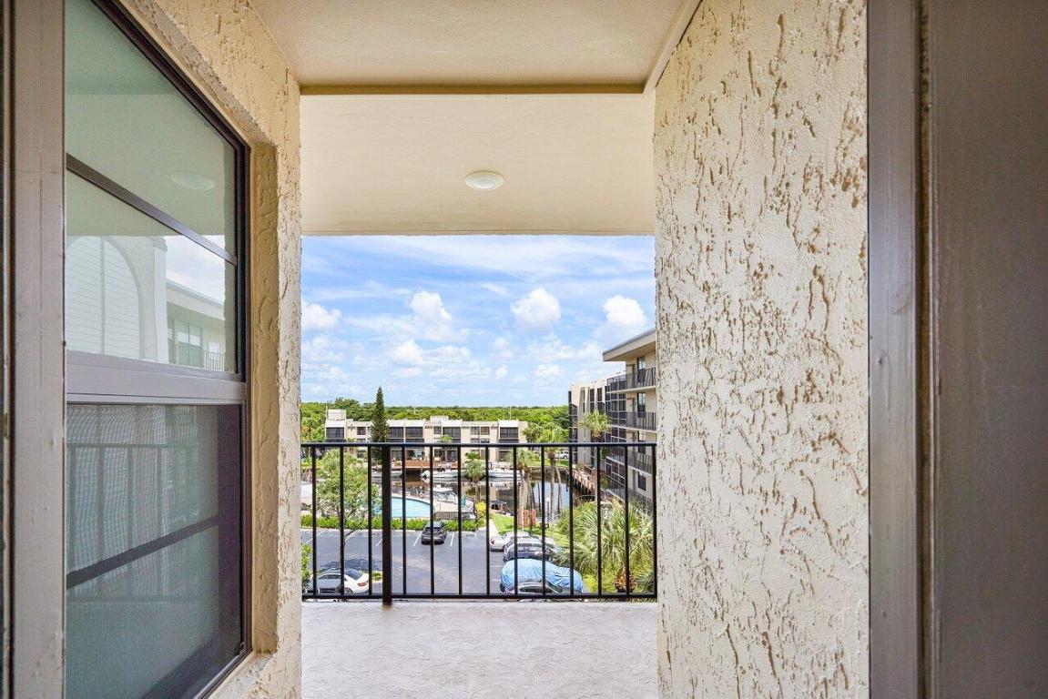 13 Royal Palm Way 501, Boca Raton Unit: 501