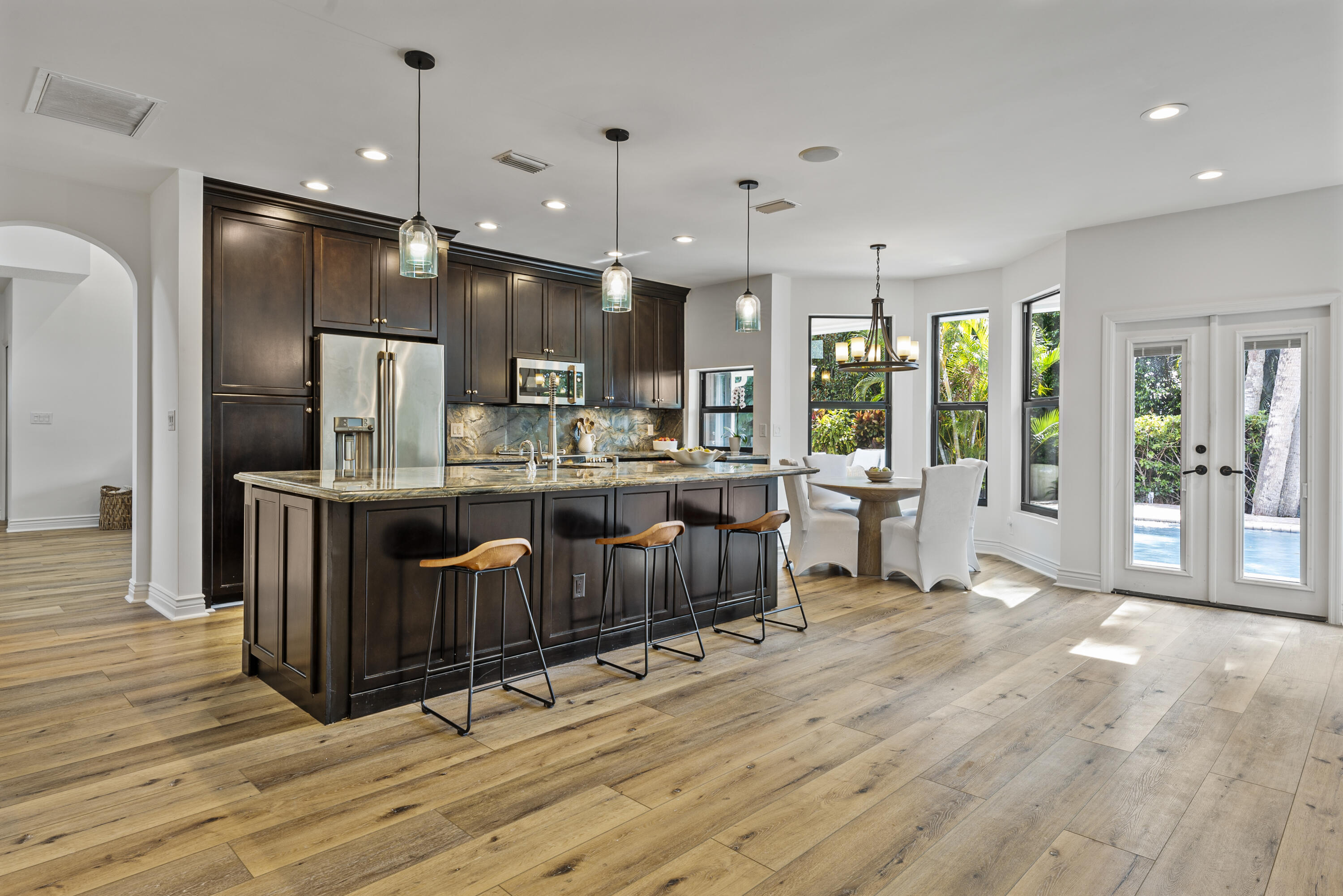 1925 Parkside Circle South Circle S