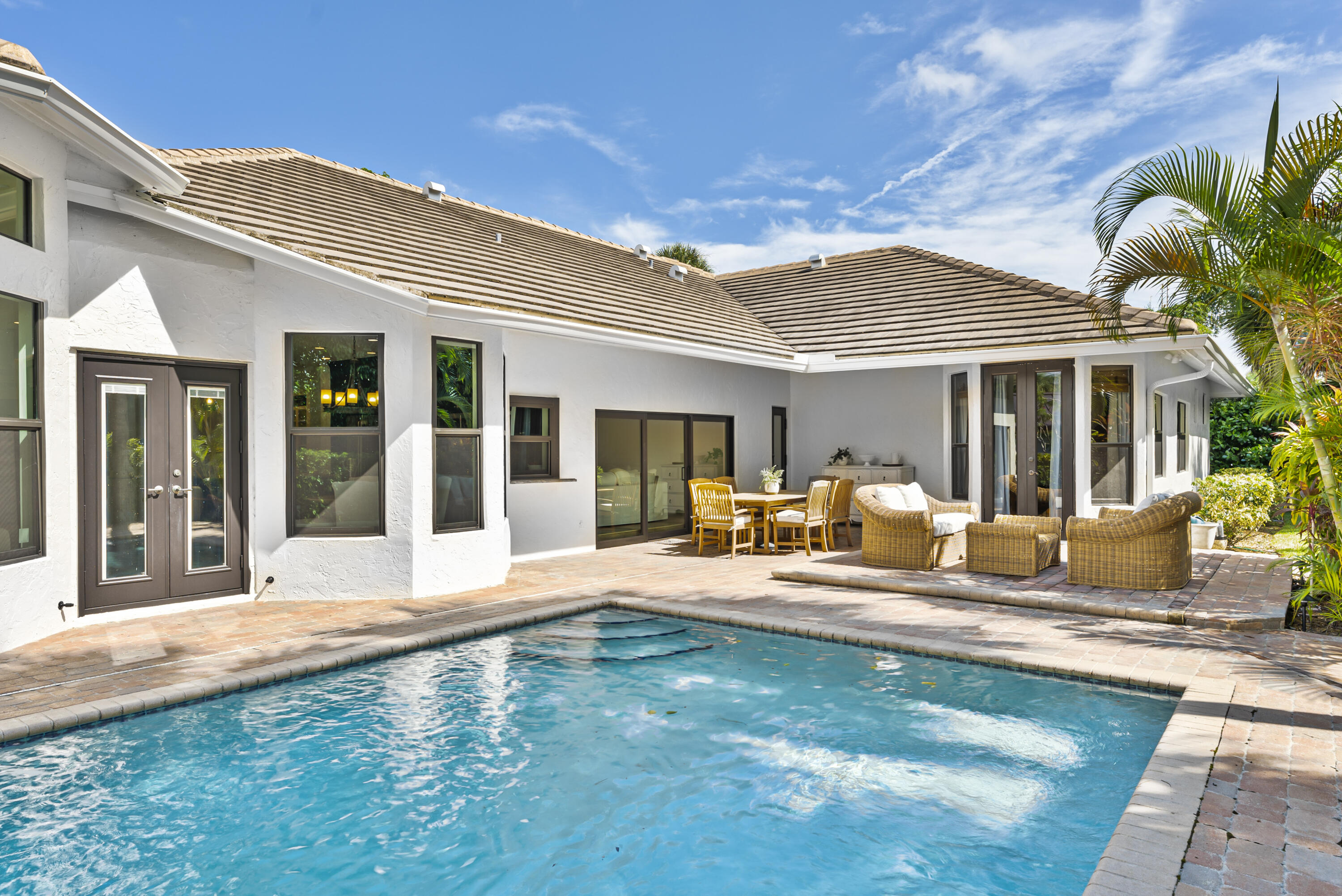 1925 Parkside Circle South Circle S