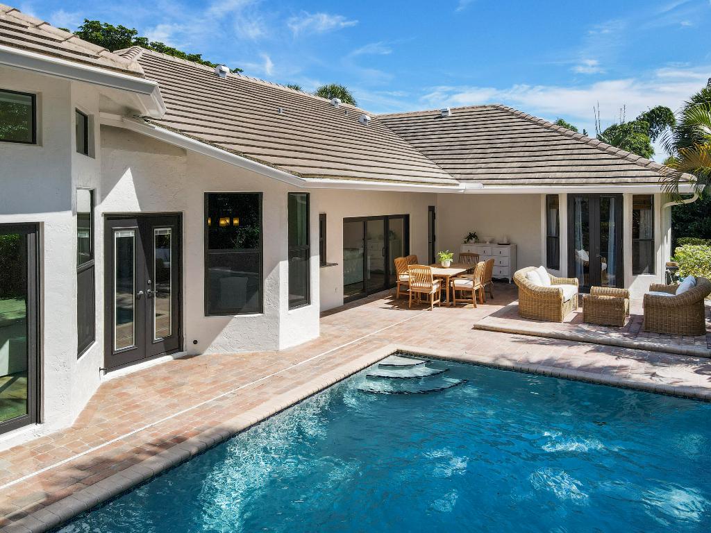 1925 Parkside Circle South Circle S